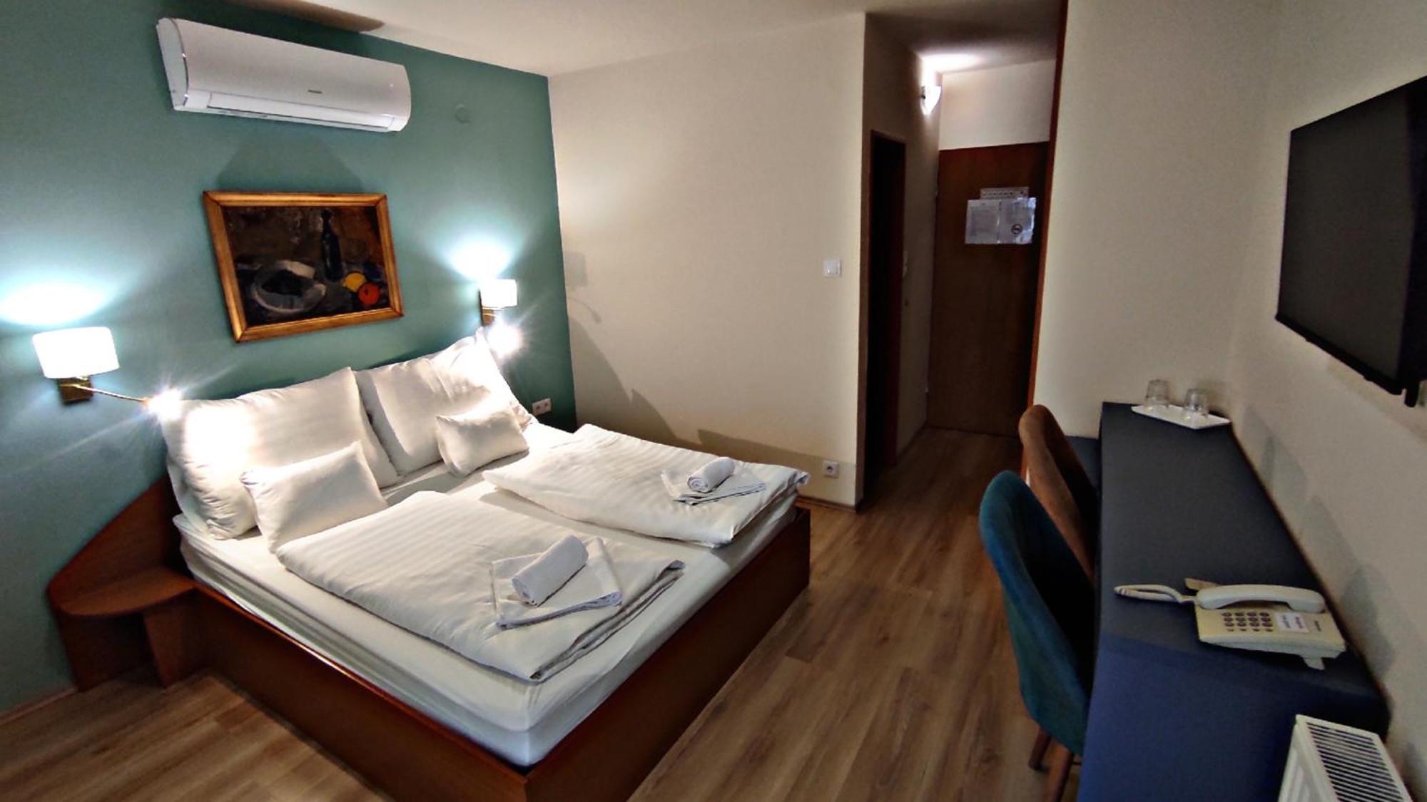 Atrium Hotel Harkány Buitenkant foto
