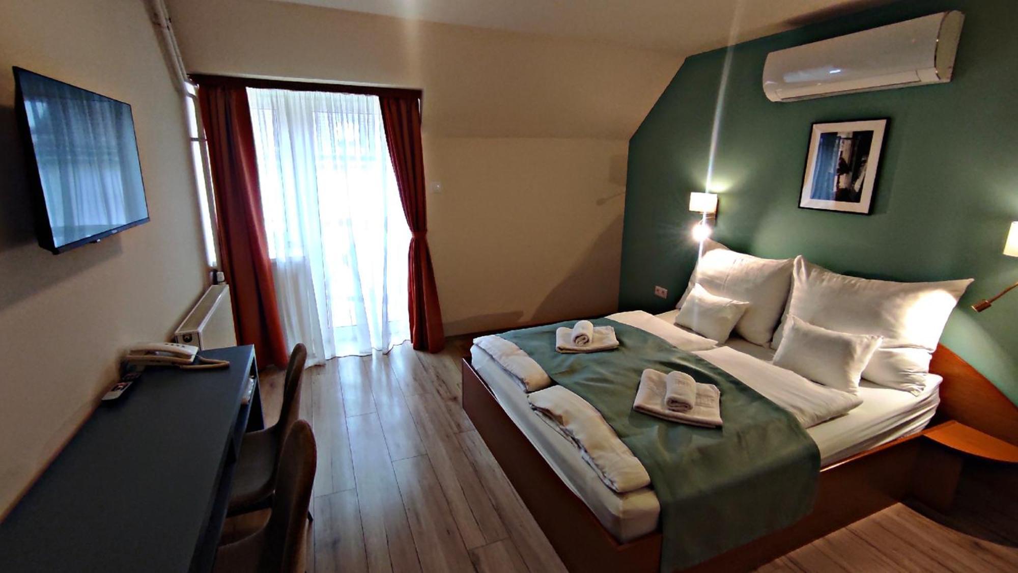 Atrium Hotel Harkány Buitenkant foto