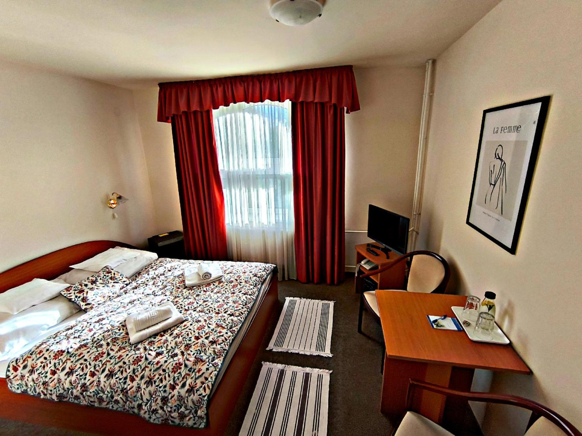 Atrium Hotel Harkány Buitenkant foto
